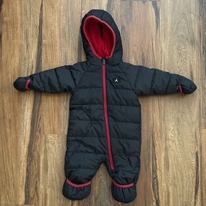 Nike Air Jordan Jumpman Infant Puffer Snow Suit Black and Red Size 6-9M